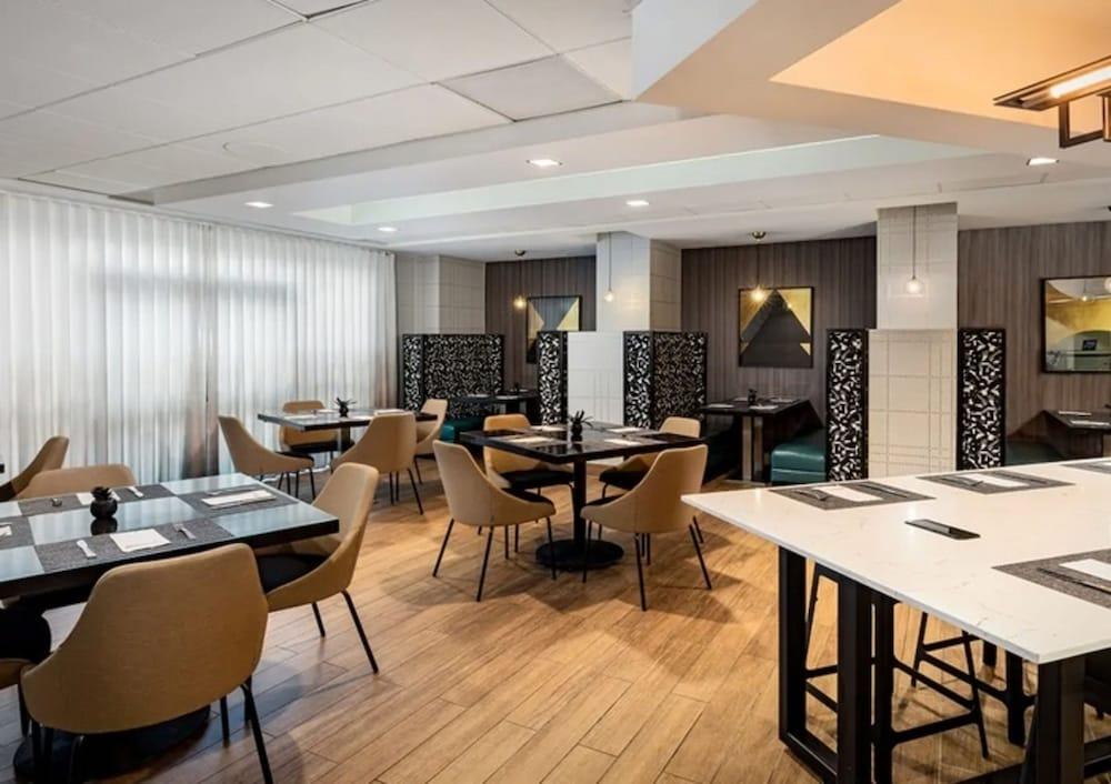 Hilton Garden Inn Los Angeles / Hollywood Екстериор снимка
