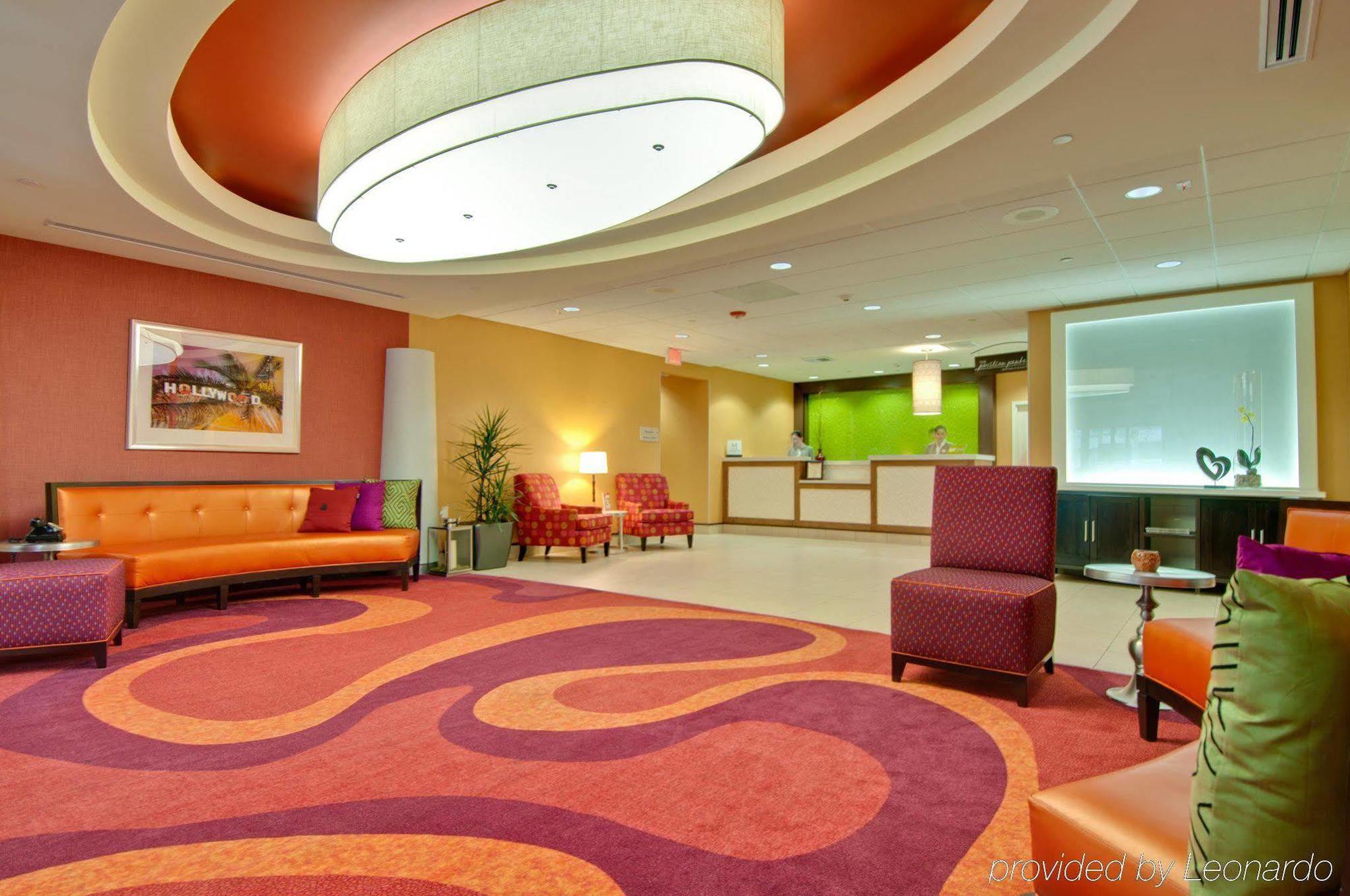Hilton Garden Inn Los Angeles / Hollywood Интериор снимка