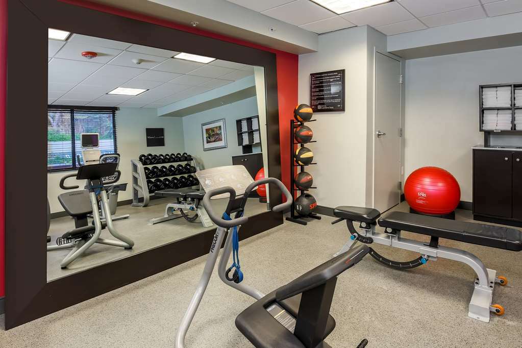 Hilton Garden Inn Los Angeles / Hollywood Съоръжения снимка