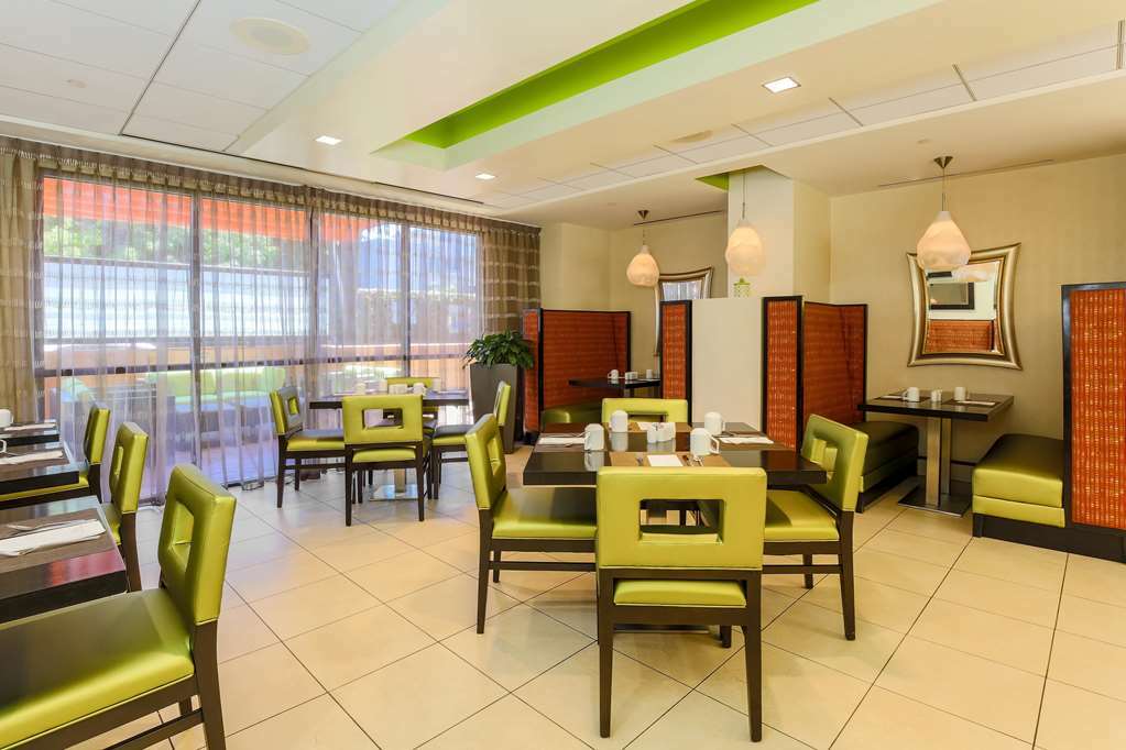 Hilton Garden Inn Los Angeles / Hollywood Ресторант снимка
